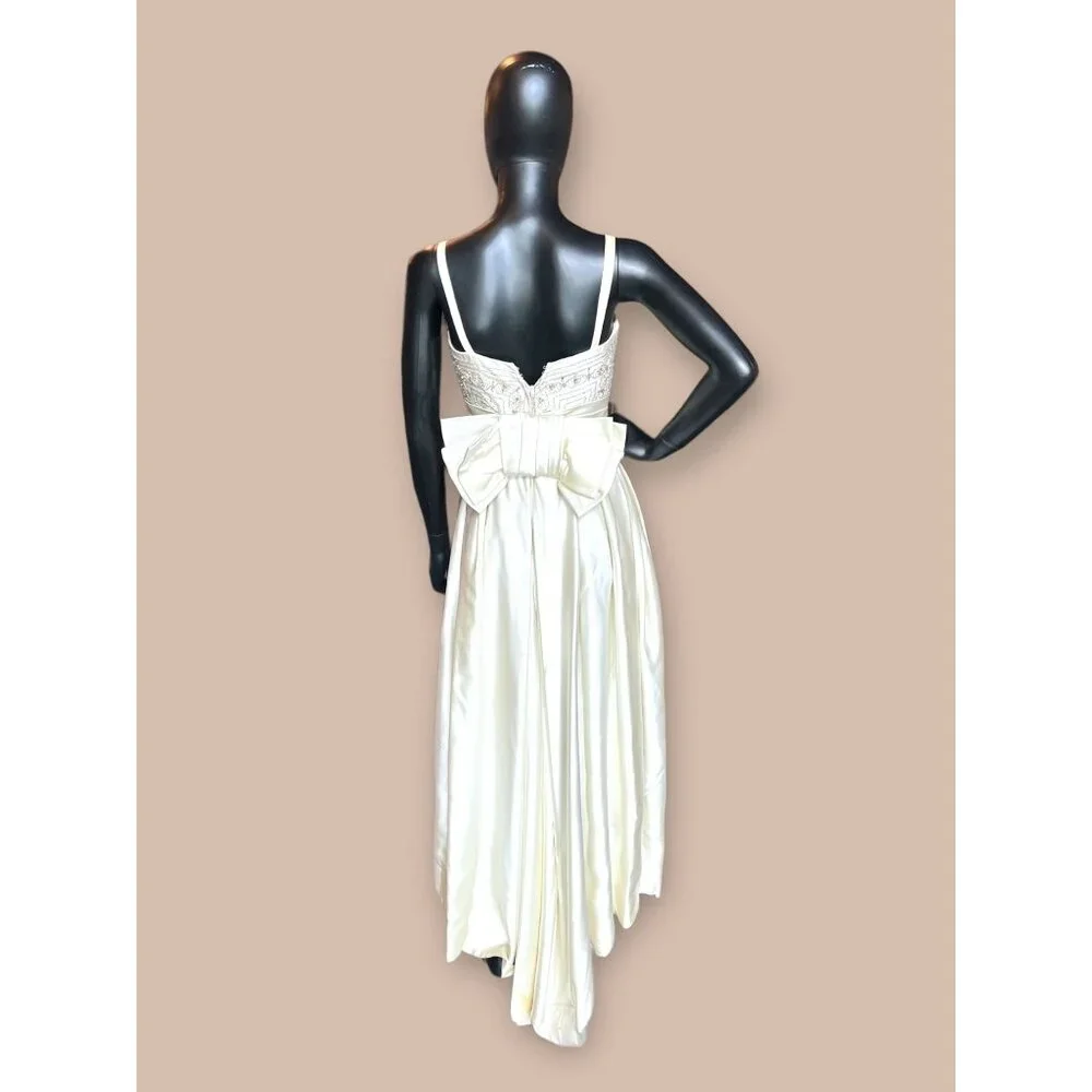 Vintage Obi Waist/Bow 60s Beaded Liquid Satin Wedding Dress - Picture 5 of 6
